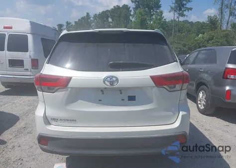 2018 Toyota Highlander Le из США, поврежденный, VIN 5TDZARFH7JS041682